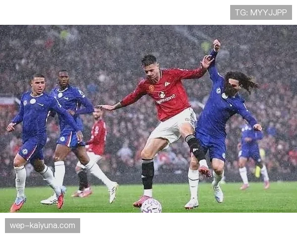 B费与德布劳内前腰角色下的球权集中度差异解析