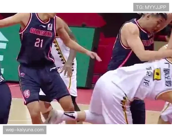 手臂不自然扩大判罚标准，裁判到底如何界定犯规界线？